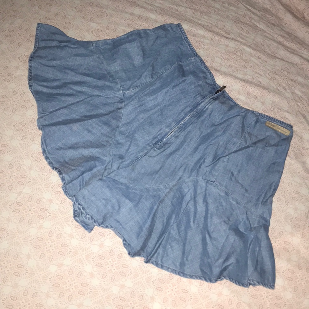 Flow Shorts - Picture 2 of 2